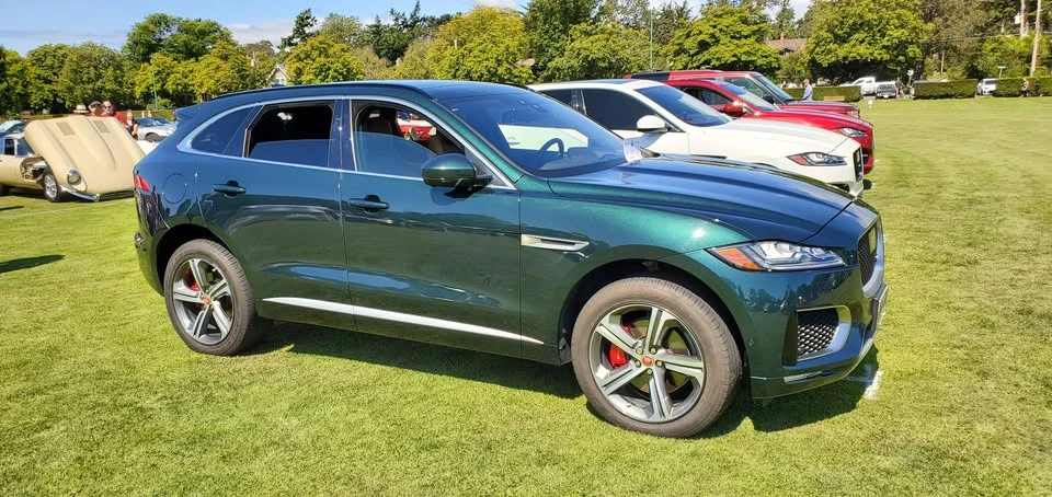 2017 Jaguar F-Pace - Image 3 of 15