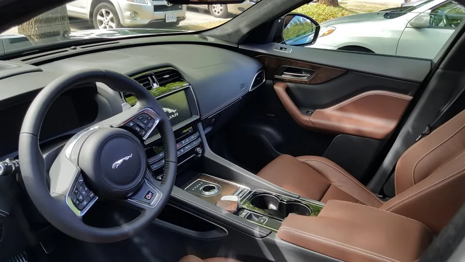 2017 Jaguar F-Pace - Image 9 of 15