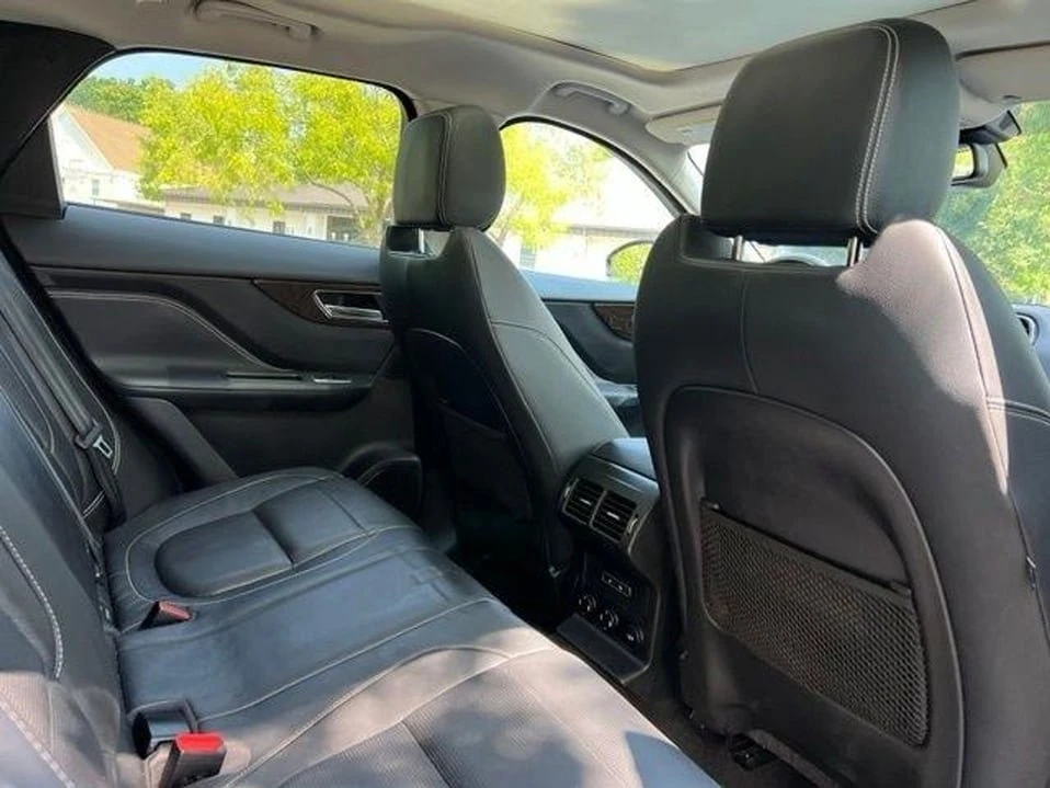 2017 Jaguar F-Pace - Image 19 of 20