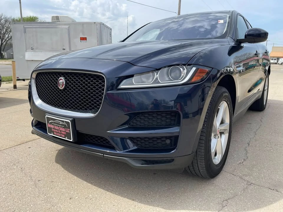 2017 Jaguar F-Pace - Image 3 of 20