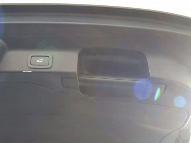 2017 Jaguar F-Pace - Image 17 of 20