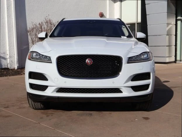 2017 Jaguar F-Pace - Image 2 of 20