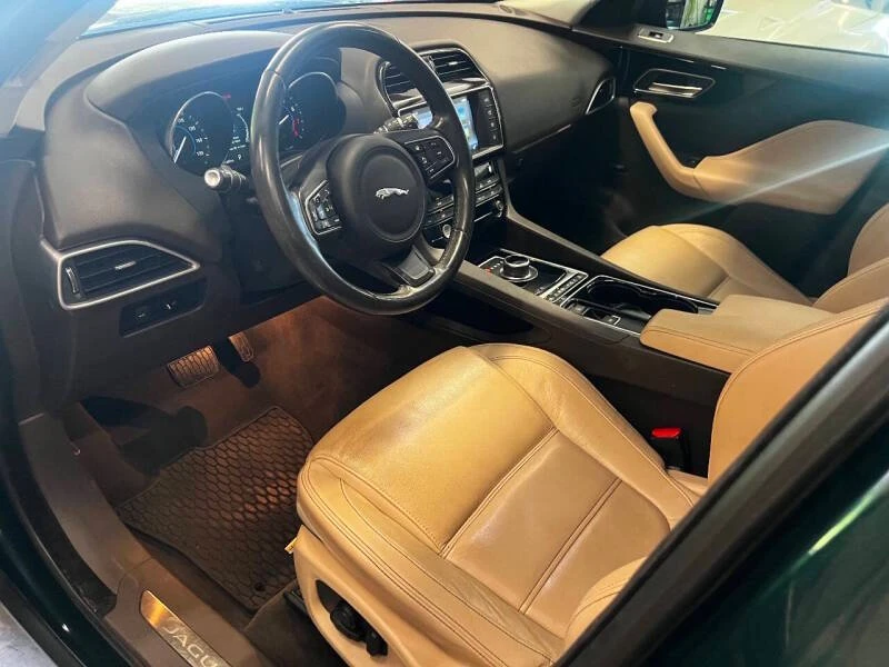 2017 Jaguar F-Pace - Image 3 of 7