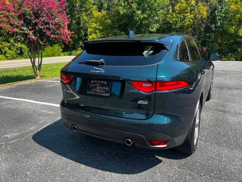 2017 Jaguar F-Pace - Image 2 of 7