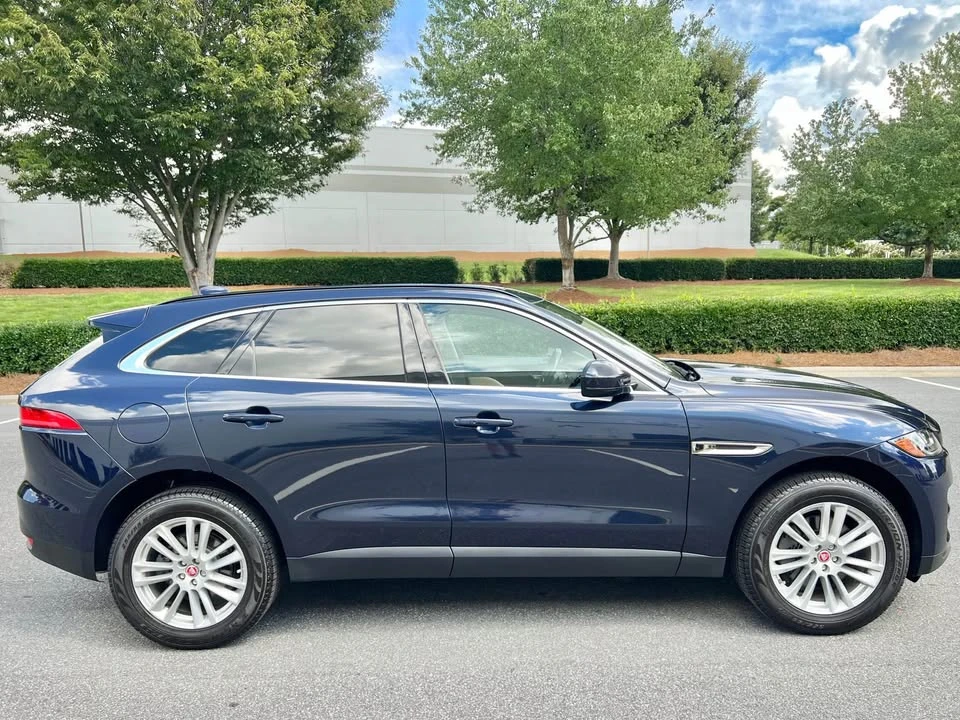 2017 Jaguar F-Pace - Image 6 of 17