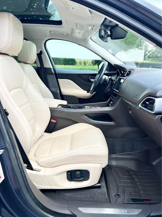 2017 Jaguar F-Pace - Image 14 of 17