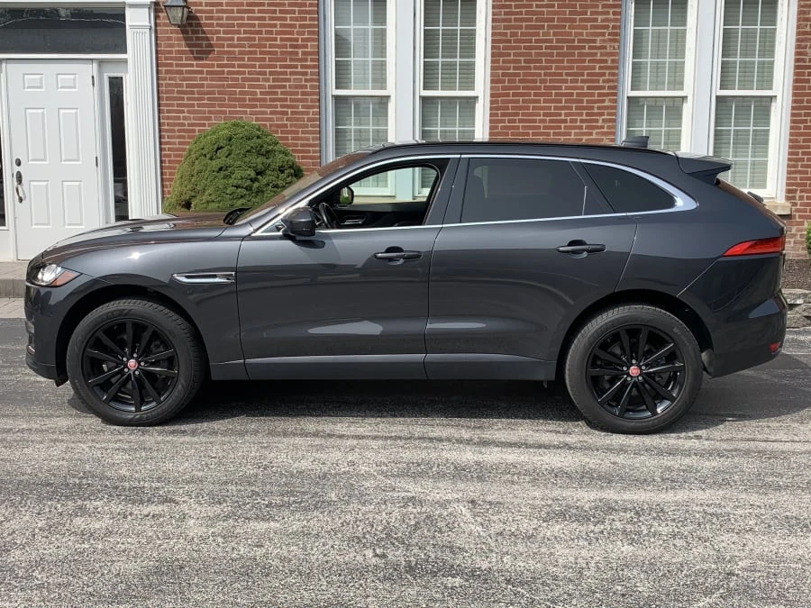 2017 Jaguar F-Pace - Image 2 of 8
