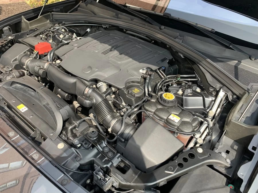 2017 Jaguar F-Pace - Image 7 of 8