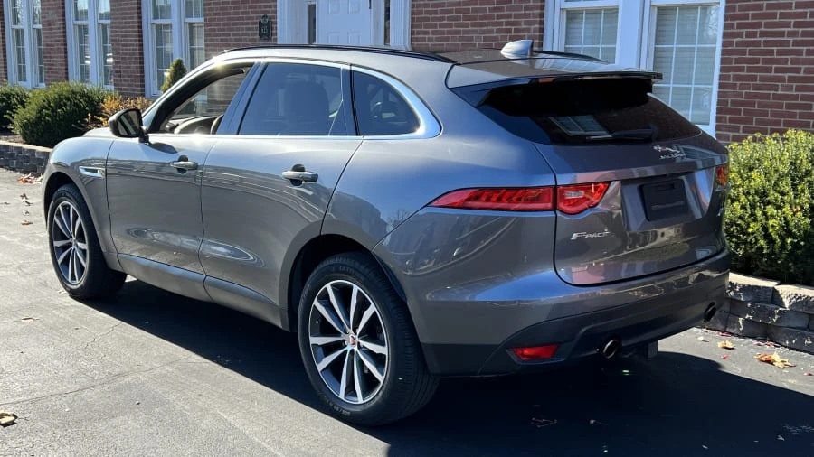 2017 Jaguar F-Pace - Image 3 of 9