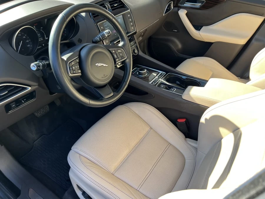 2017 Jaguar F-Pace - Image 4 of 9