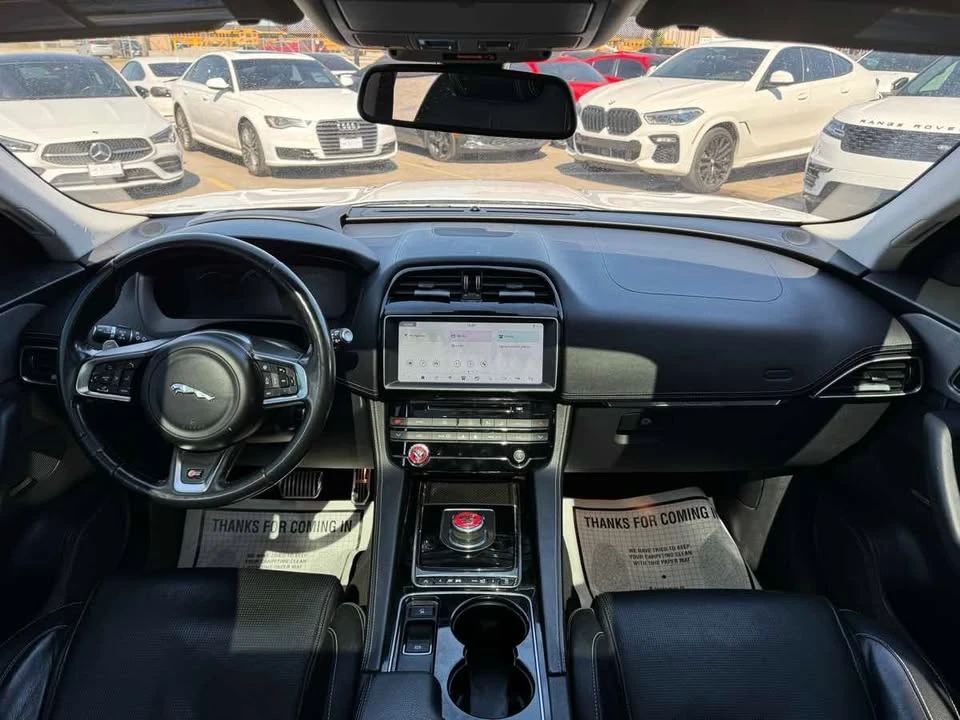 2017 Jaguar F-Pace - Image 12 of 20