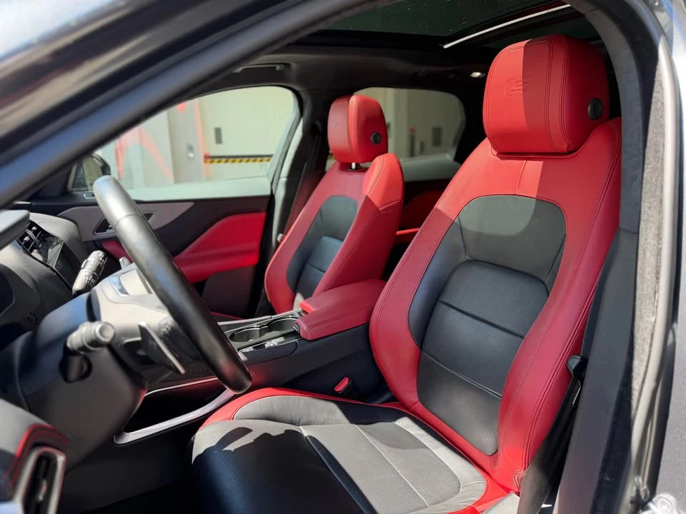 2017 Jaguar F-Pace - Image 9 of 18