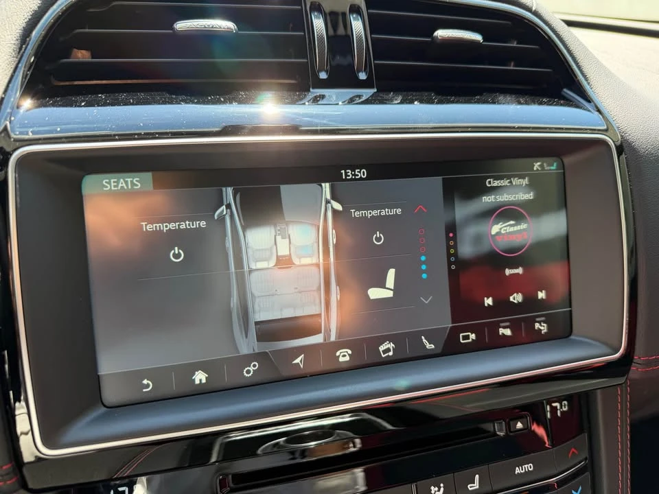 2017 Jaguar F-Pace - Image 17 of 18