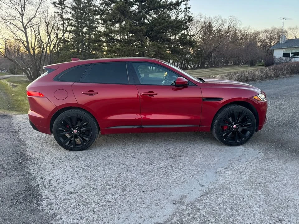 2017 Jaguar F-Pace - Image 7 of 18