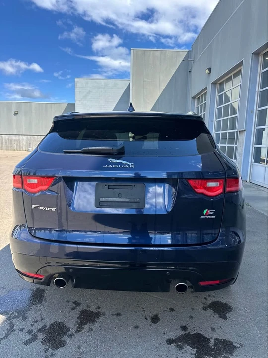 2017 Jaguar F-Pace - Image 8 of 18