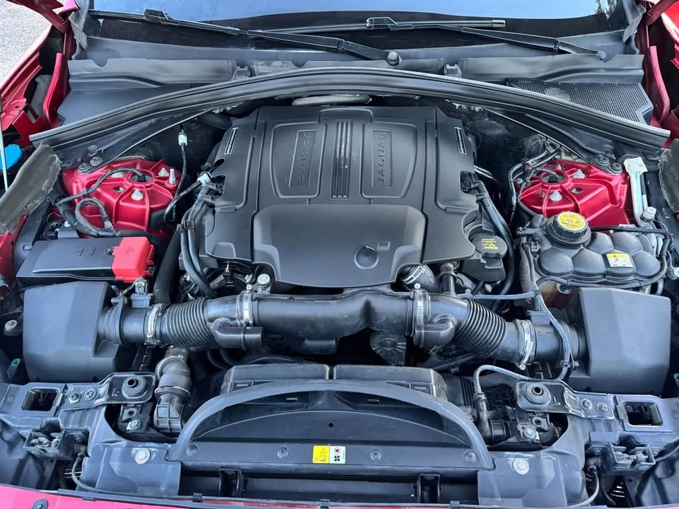 2017 Jaguar F-Pace - Image 18 of 18