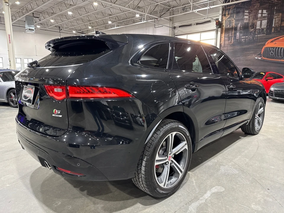 2017 Jaguar F-Pace - Image 3 of 12
