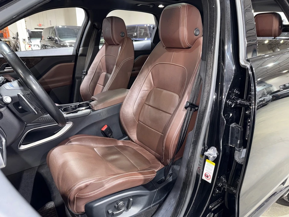 2017 Jaguar F-Pace - Image 10 of 12