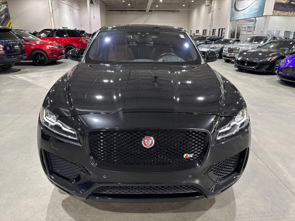 2017 Jaguar F-Pace - Image 2 of 12