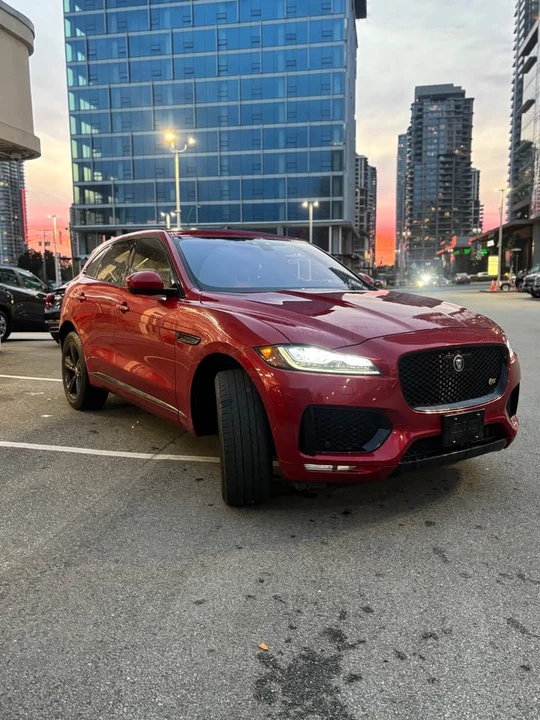 2017 Jaguar F-Pace - Image 4 of 12