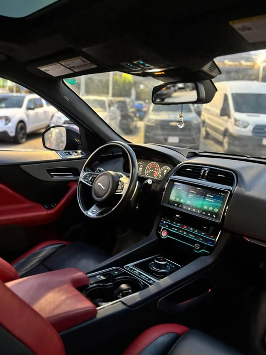 2017 Jaguar F-Pace - Image 12 of 12