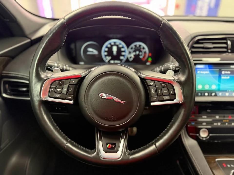 2017 Jaguar F-Pace - Image 12 of 19