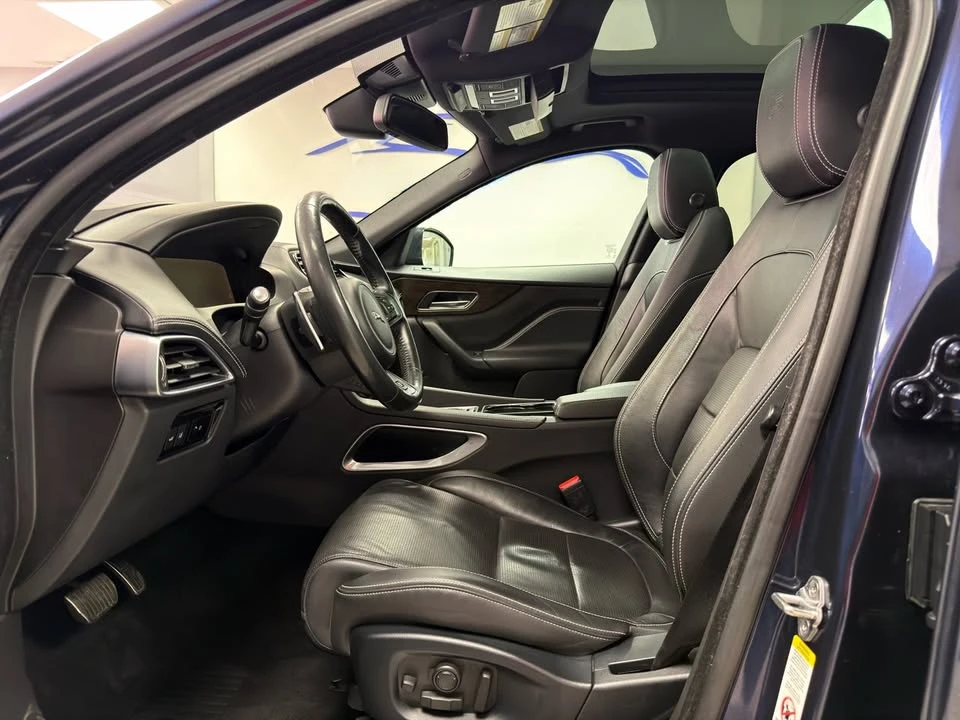 2017 Jaguar F-Pace - Image 6 of 19