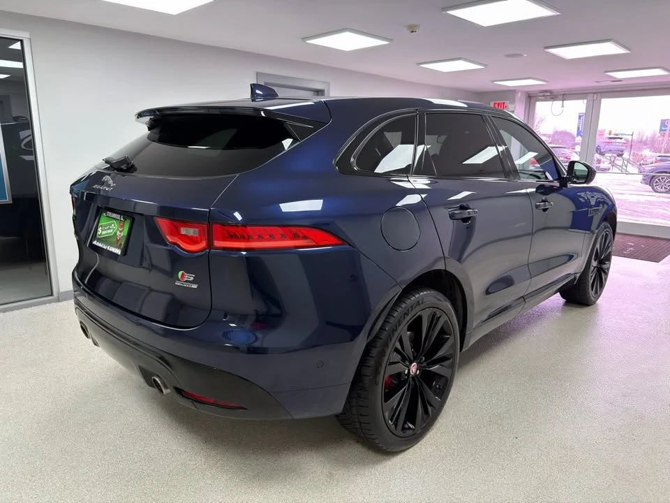 2017 Jaguar F-Pace - Image 3 of 19