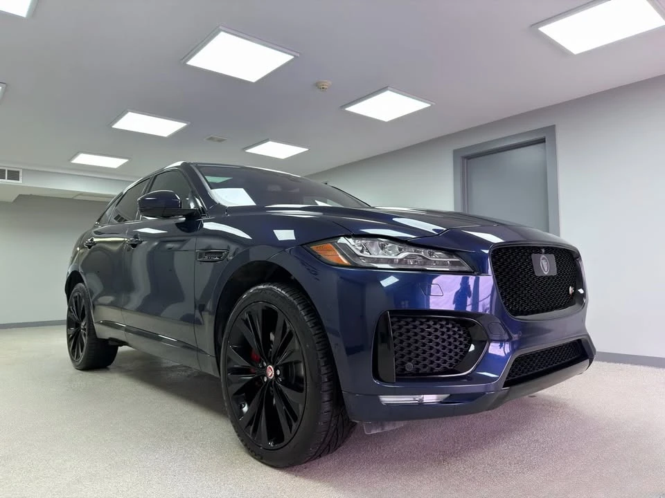 2017 Jaguar F-Pace - Image 5 of 19