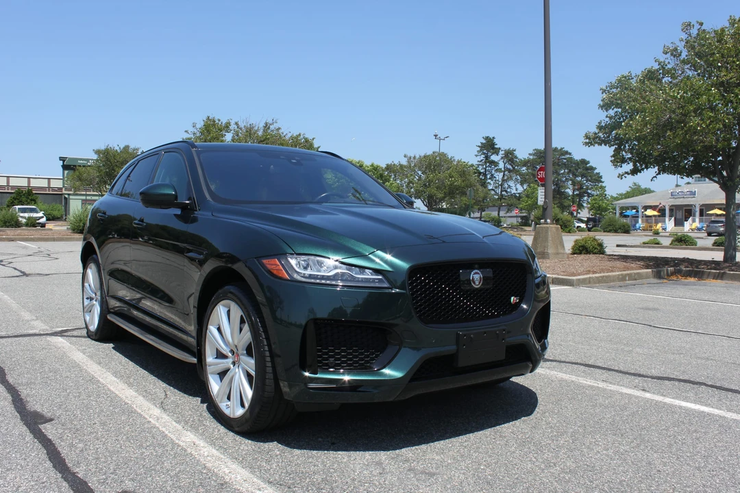 2017 Jaguar F-Pace - Image 6 of 31