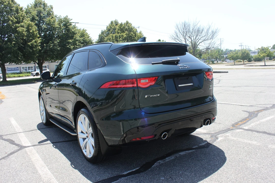 2017 Jaguar F-Pace - Image 12 of 31