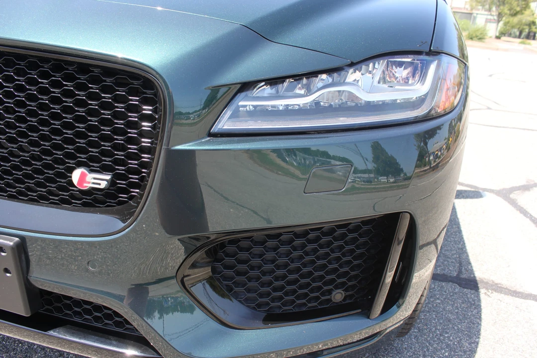 2017 Jaguar F-Pace - Image 19 of 31