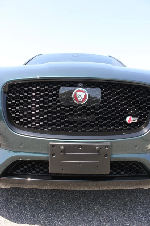 2017 Jaguar F-Pace - Image 30 of 31