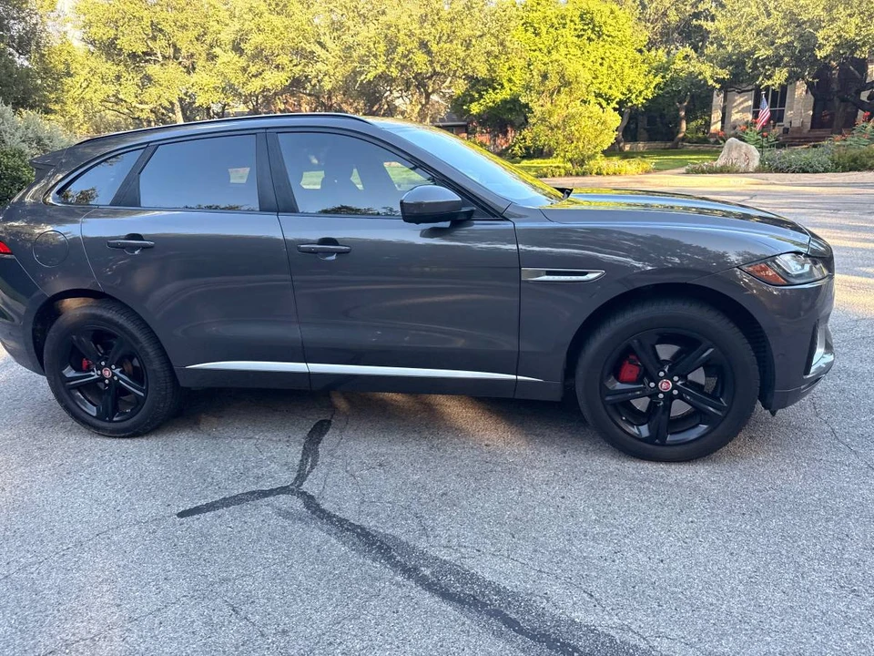 2017 Jaguar F-Pace - Image 6 of 18