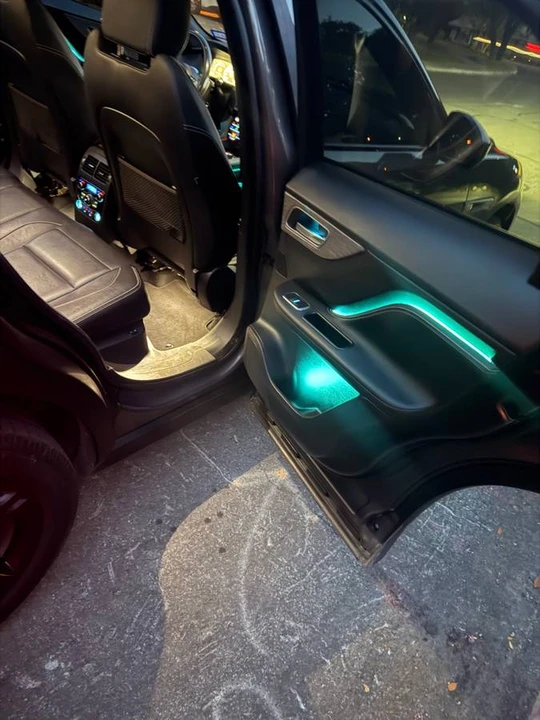 2017 Jaguar F-Pace - Image 19 of 23
