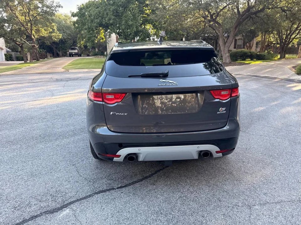 2017 Jaguar F-Pace - Image 12 of 23