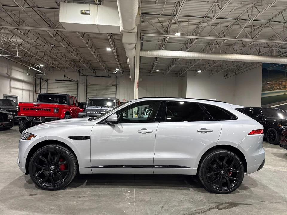 2017 Jaguar F-Pace - Image 5 of 12