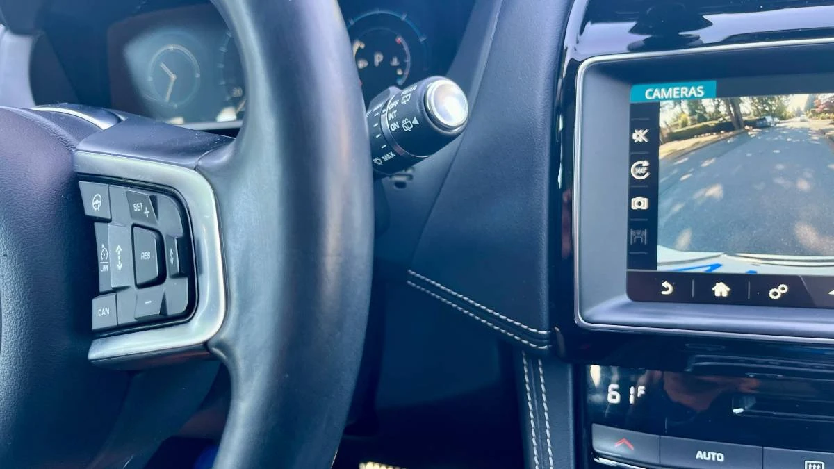 2017 Jaguar F-Pace - Image 11 of 20