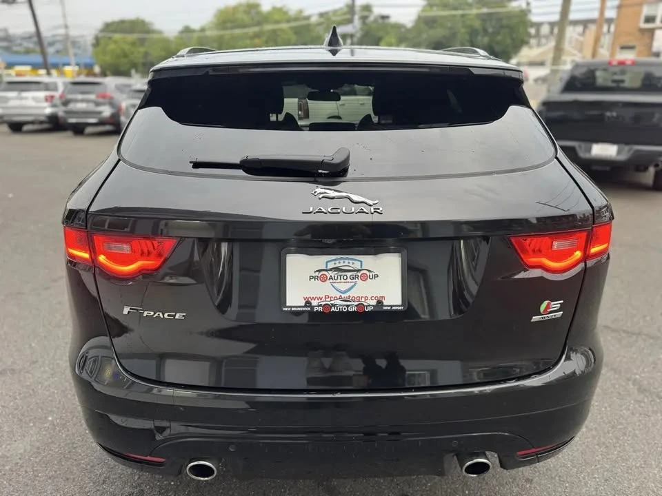 2017 Jaguar F-Pace - Image 6 of 18