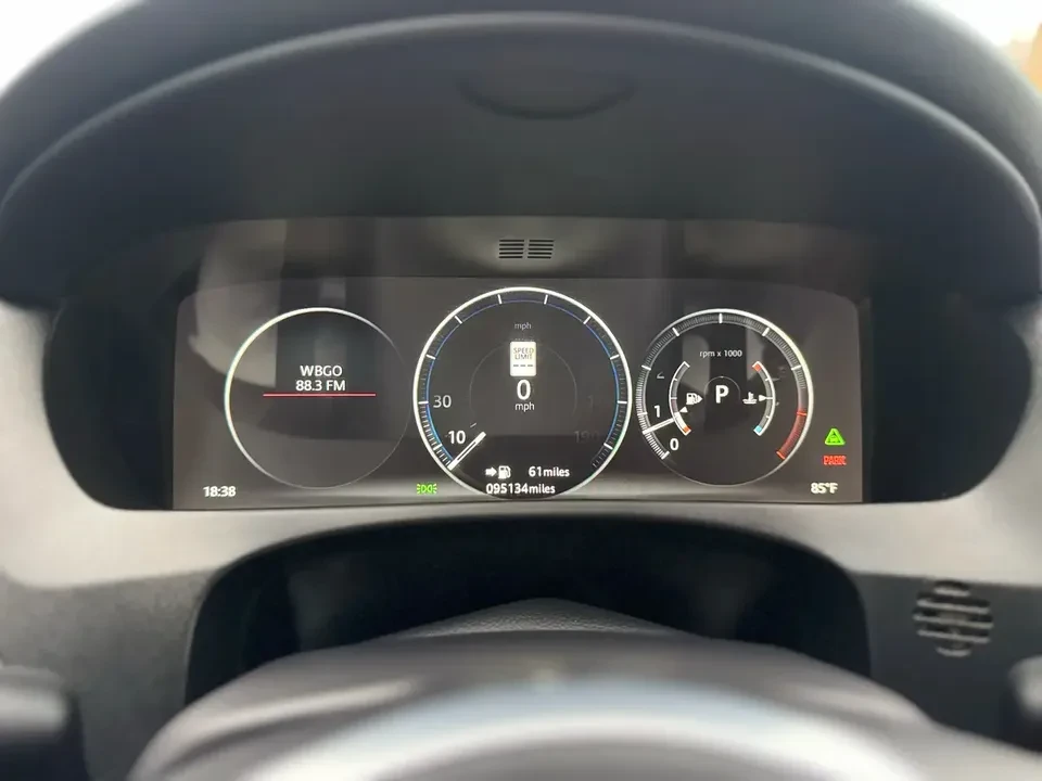 2017 Jaguar F-Pace - Image 11 of 20