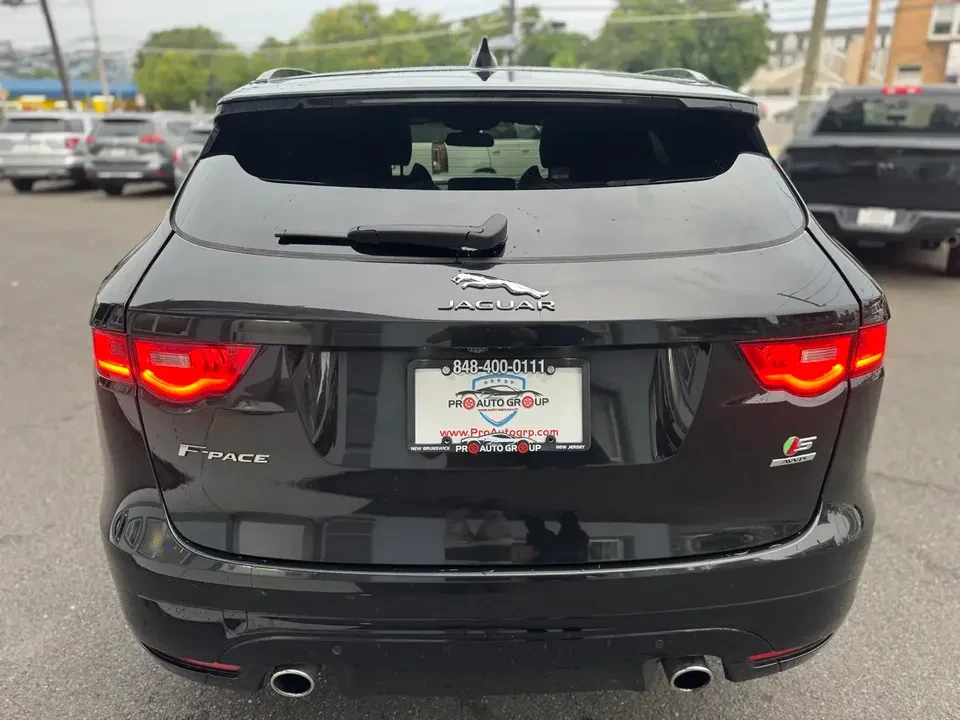 2017 Jaguar F-Pace - Image 6 of 20