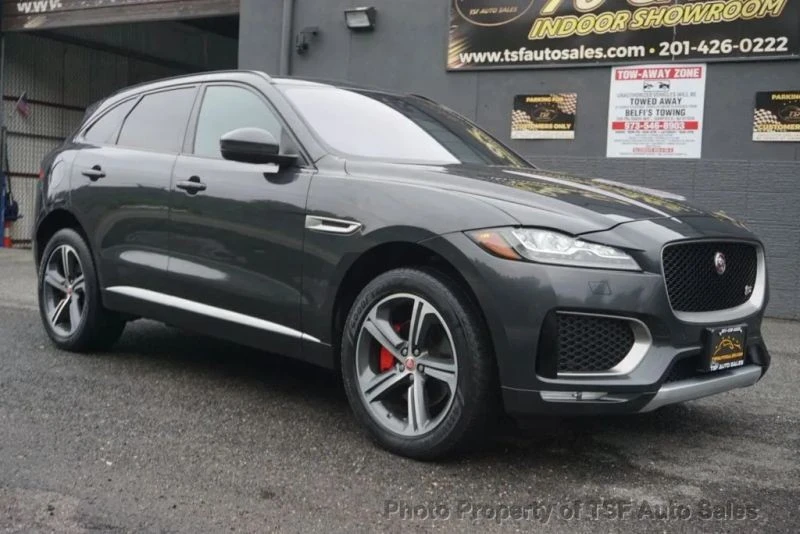 2017 Jaguar F-Pace - Image 9 of 12