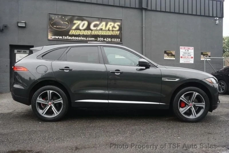 2017 Jaguar F-Pace - Image 8 of 12
