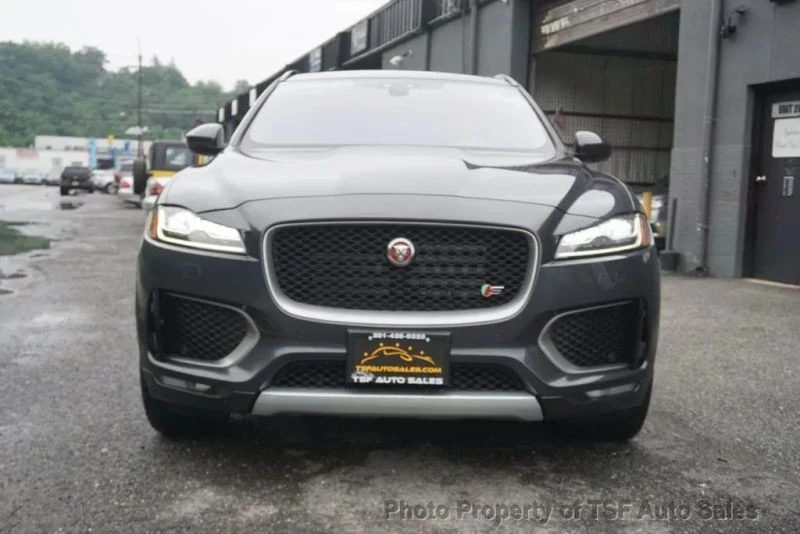 2017 Jaguar F-Pace - Image 2 of 12