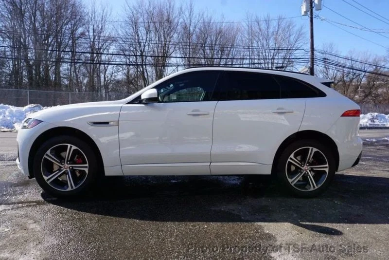 2017 Jaguar F-Pace - Image 4 of 12