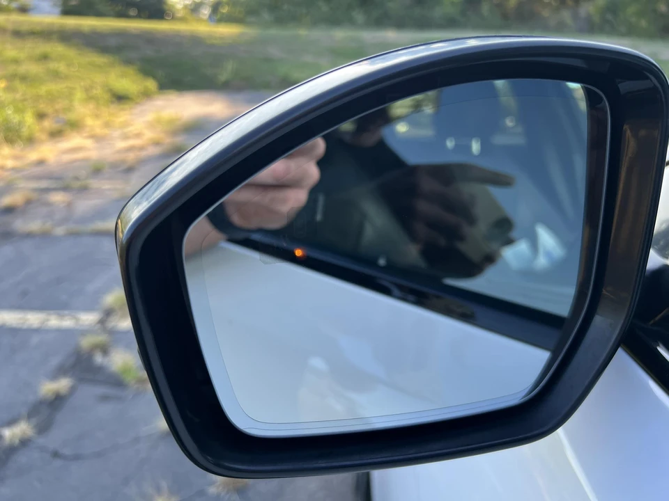 2017 Jaguar F-Pace - Image 25 of 31