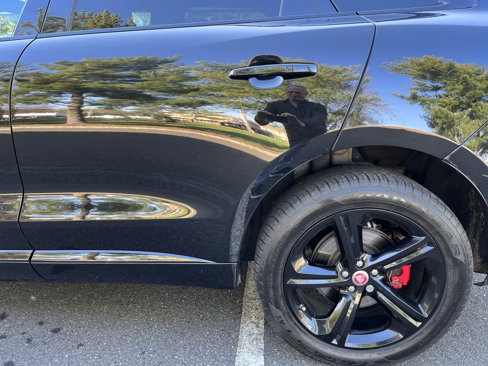 2017 Jaguar F-Pace - Image 27 of 31
