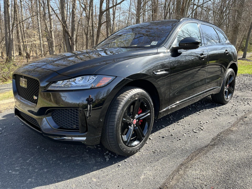 2017 Jaguar F-Pace - Image 7 of 31