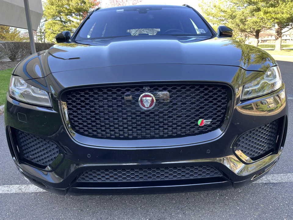 2017 Jaguar F-Pace - Image 18 of 31