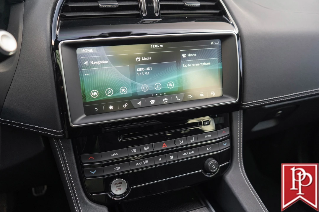 2017 Jaguar F-Pace - Image 17 of 21